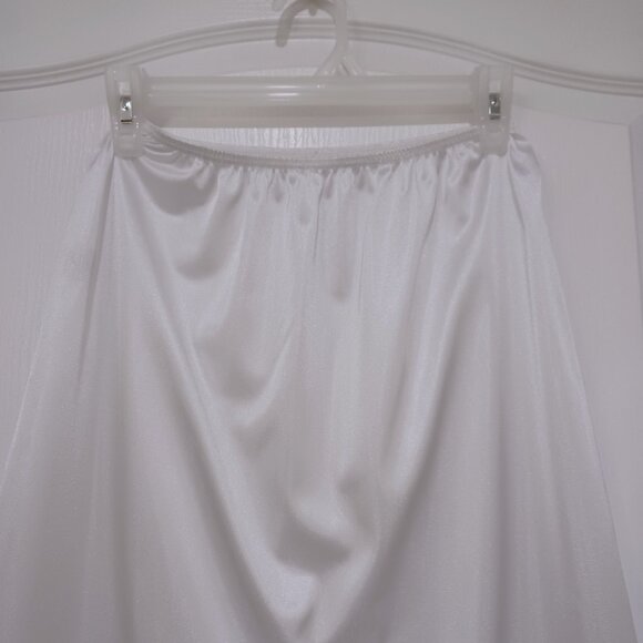 Fm Lingerie White Slip Skirt - Picture 4 of 7